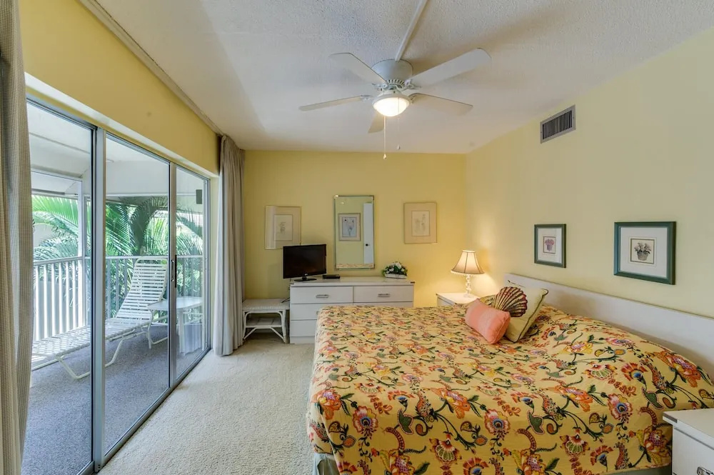 Sanibel Siesta on the Beach Unit 704 2 Bedrooms 2 Bathrooms Condo