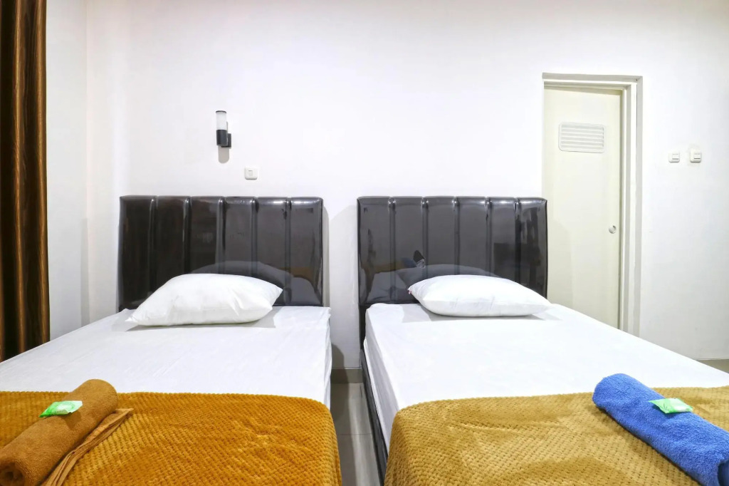 Saloka Guest House & Residence