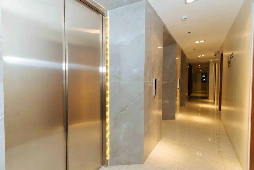 RedDoorz Premium near UST Hospital