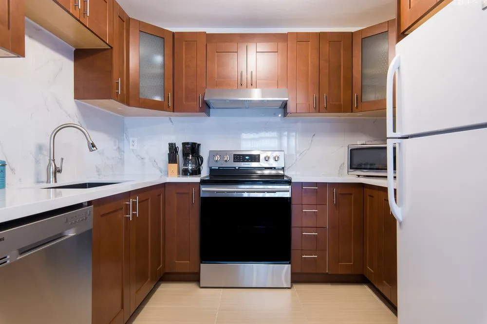 Bi-Level 3BR in Little Italy by Sonder