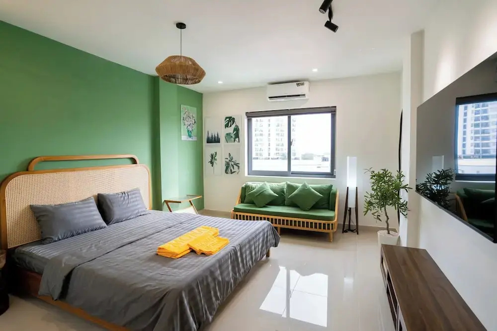 Mona Hotel
