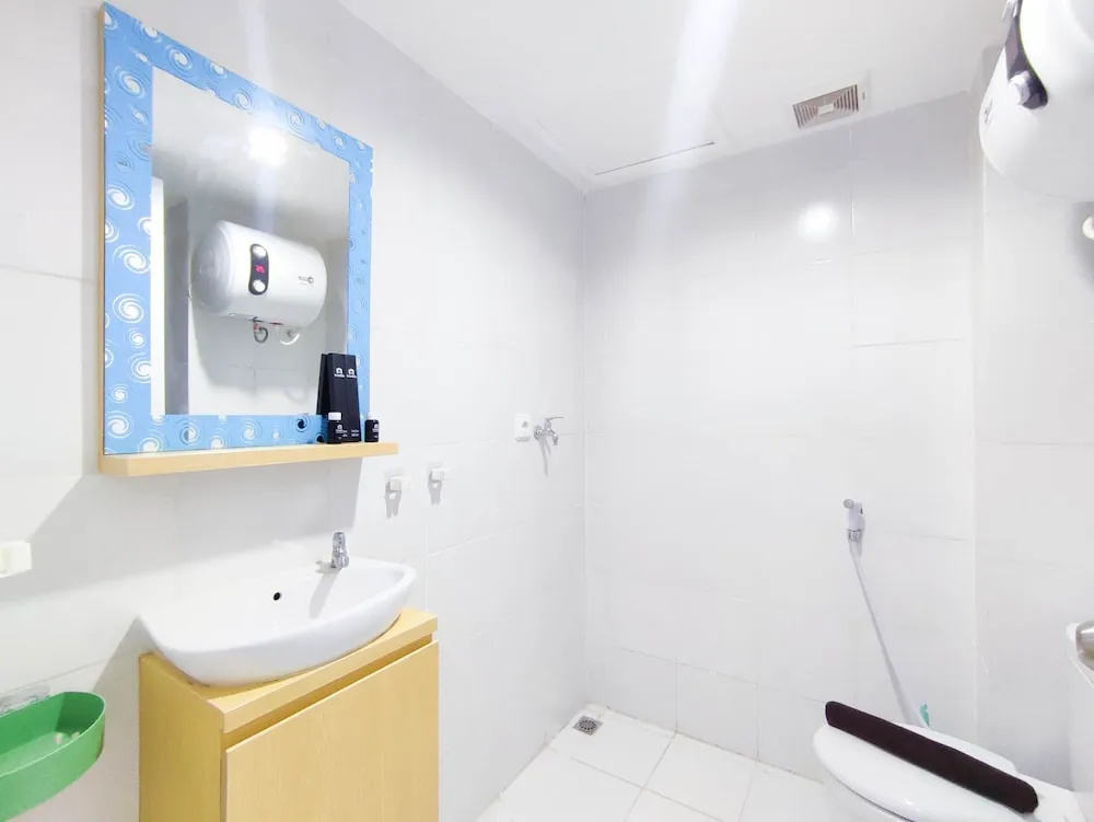 Cozy Studio At 9Th Floor Paltrow City Apartment