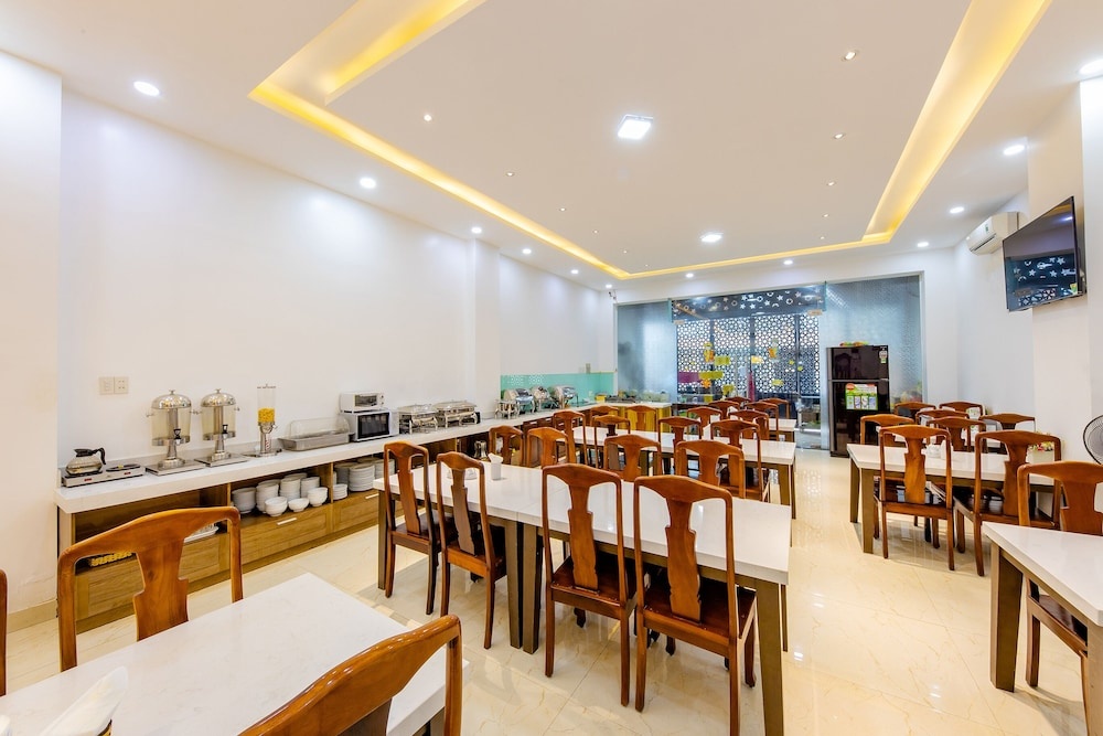 Homey Hotel by OYO Rooms