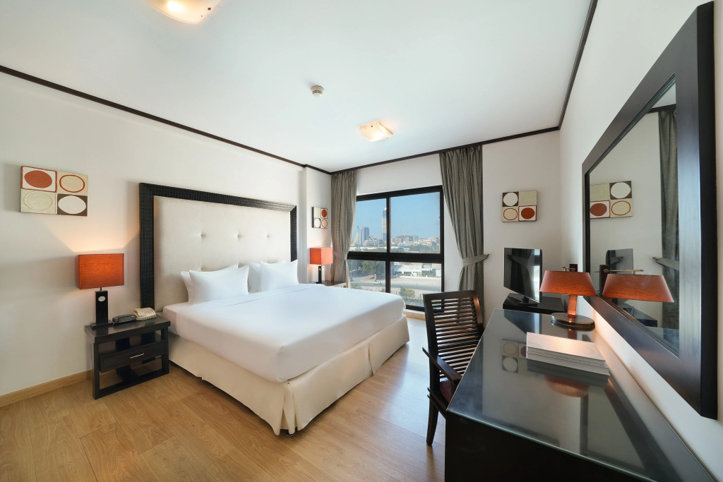 Отель Park Apartments Dubai, an Edge by Rotana
