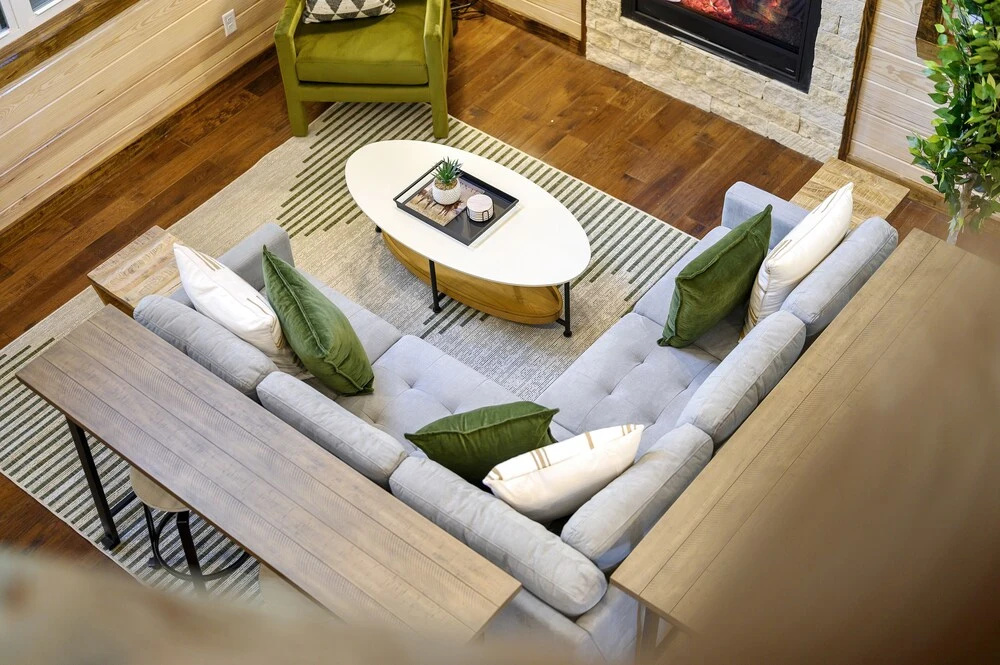 Hillside Pines by Boutiq