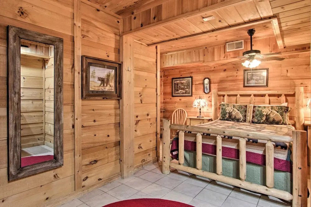 A-frame Cabin w/ Hot Tub < 1 Mi to Ober Gatlinburg