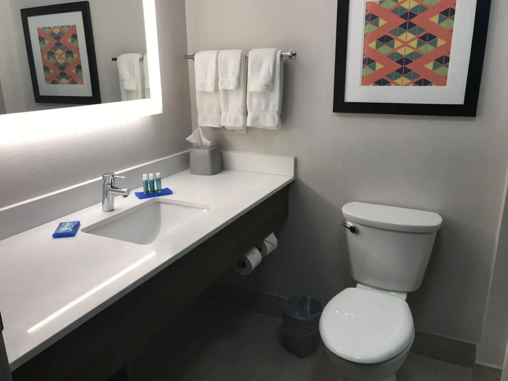 Holiday Inn Express - Naples South - I-75 by IHG