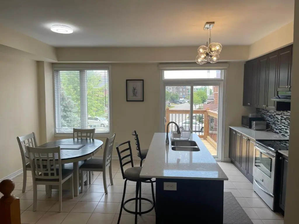 Yet Another Exquisite 3+1 Bedrooms Home Experience