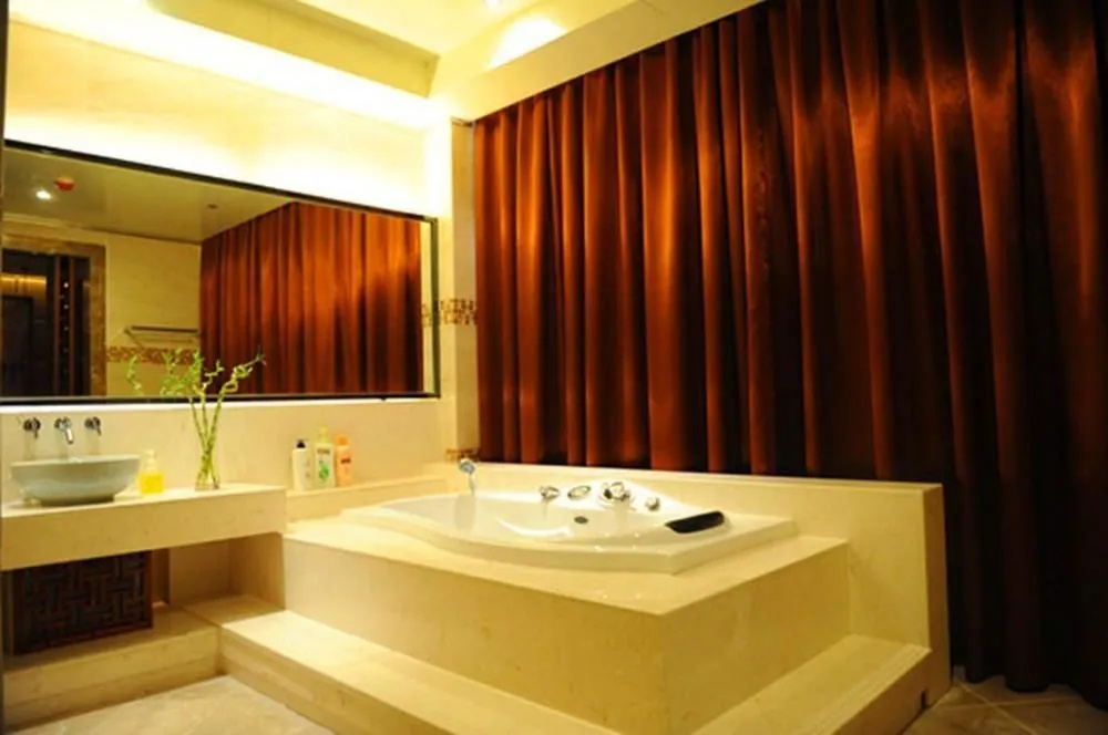 Linyi Pattaya Hotel