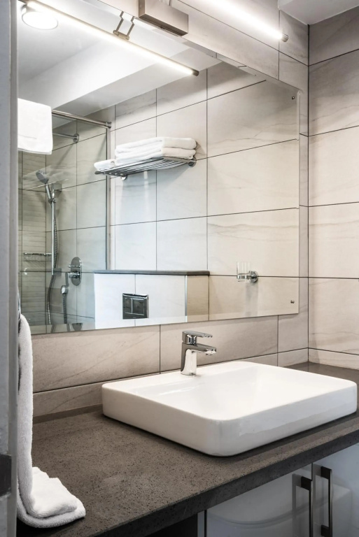 Yaya Hotel & Apartments