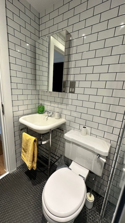 Modern & Stylish 1 Bedroom Flat