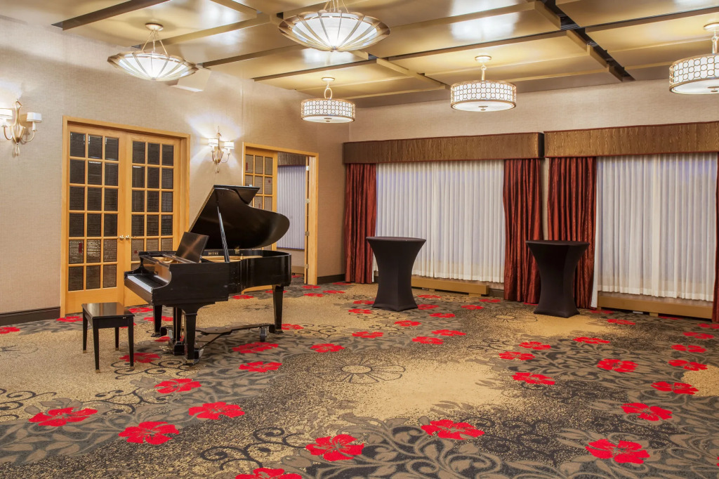 Crowne Plaza Minneapolis West by IHG