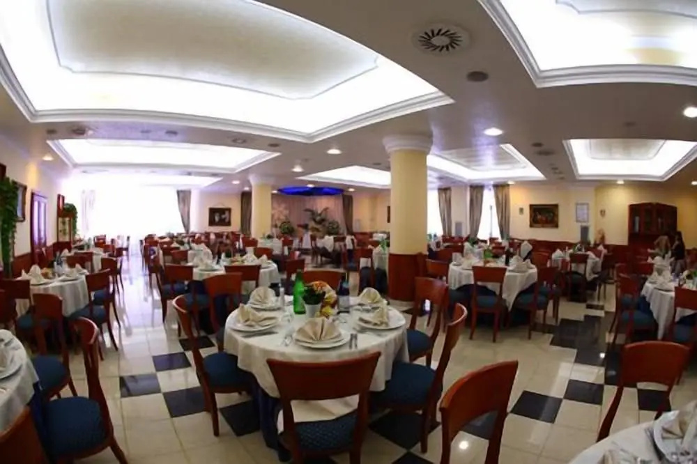 Hotel Castelmonardo