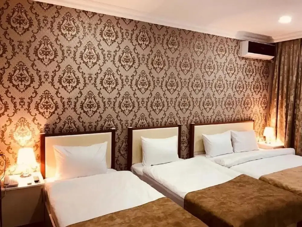 North West Hotel