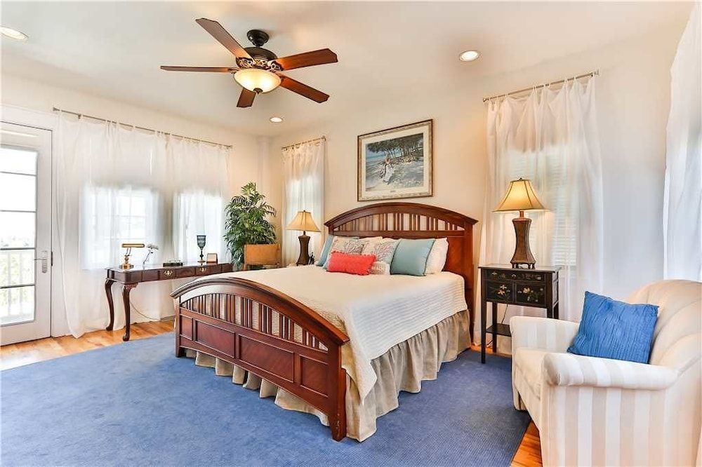 Nautilus 3605 Waverly by RedAwning