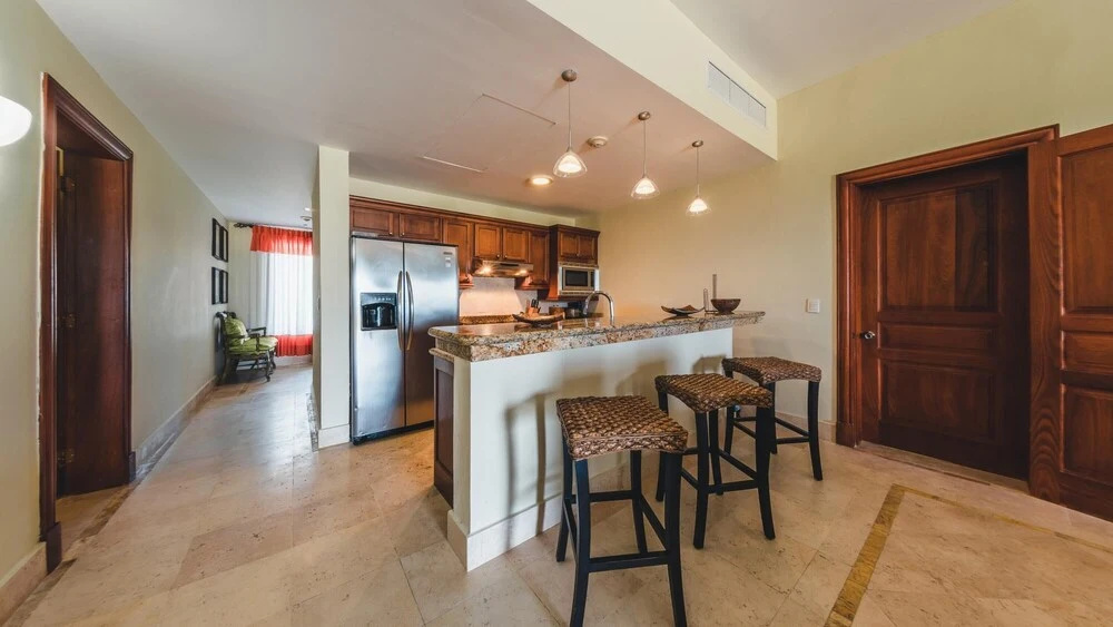Lavish 2 BR apt at Golden Bear Lodge w Private Pool G111