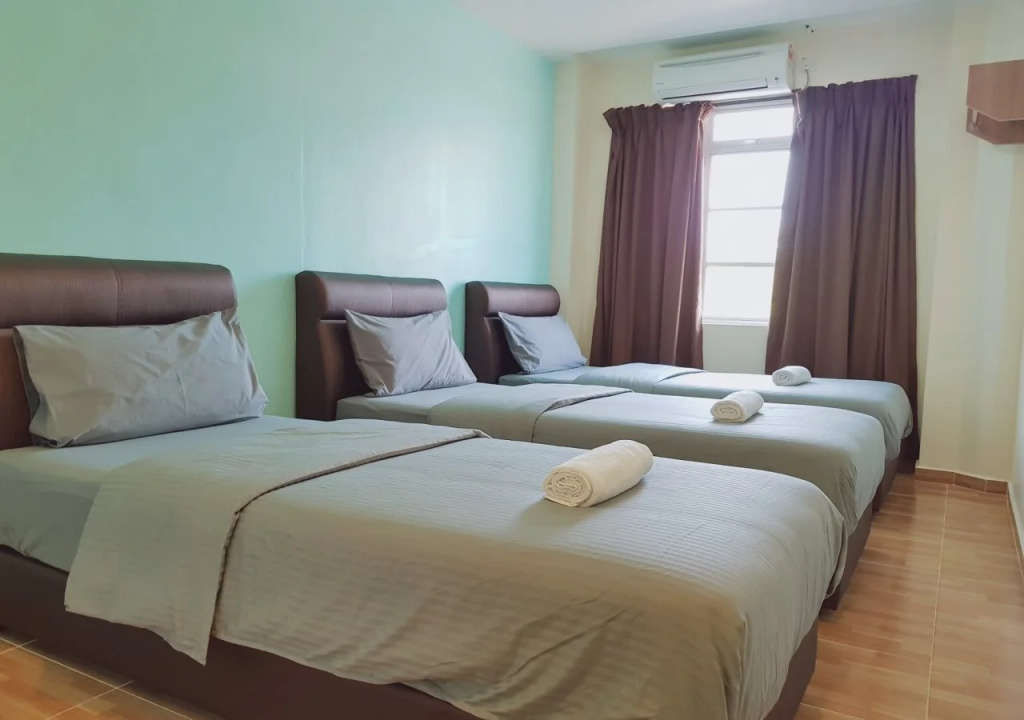 Hotel Vogue Rompin