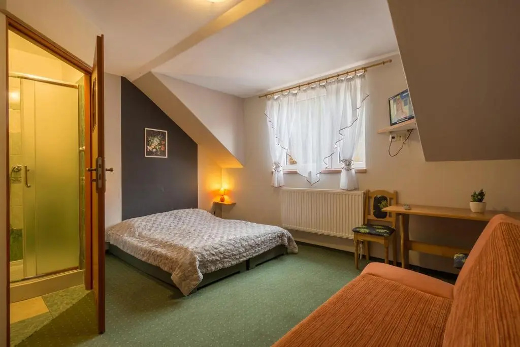 Harmont Montis- dawna Zającówka- IDEALNA lokalizacja - leśna enklawa w centrum miasta! Sauna, masaże, zabiegi spa!