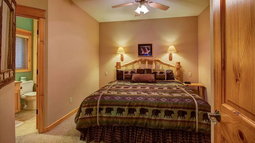 River Stone Resorts & Bear Paw Suites