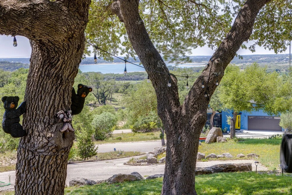 Pet-friendly Canyon Lake Cabin, 1 Mi to Water!