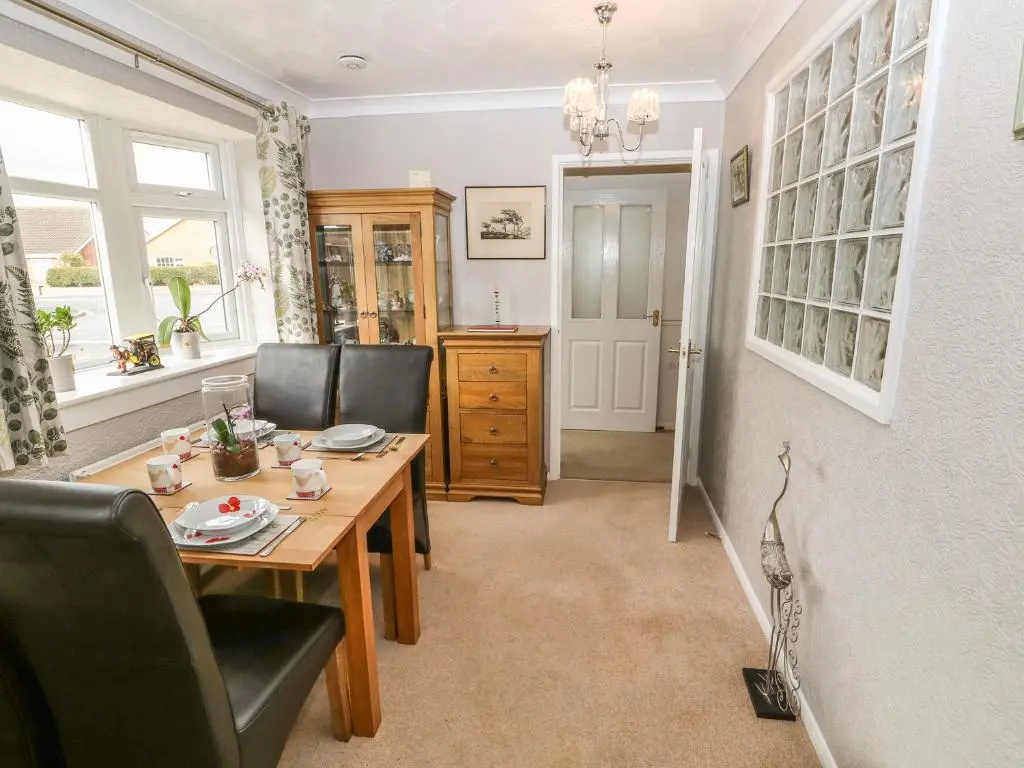 Bumble Bee Cottage