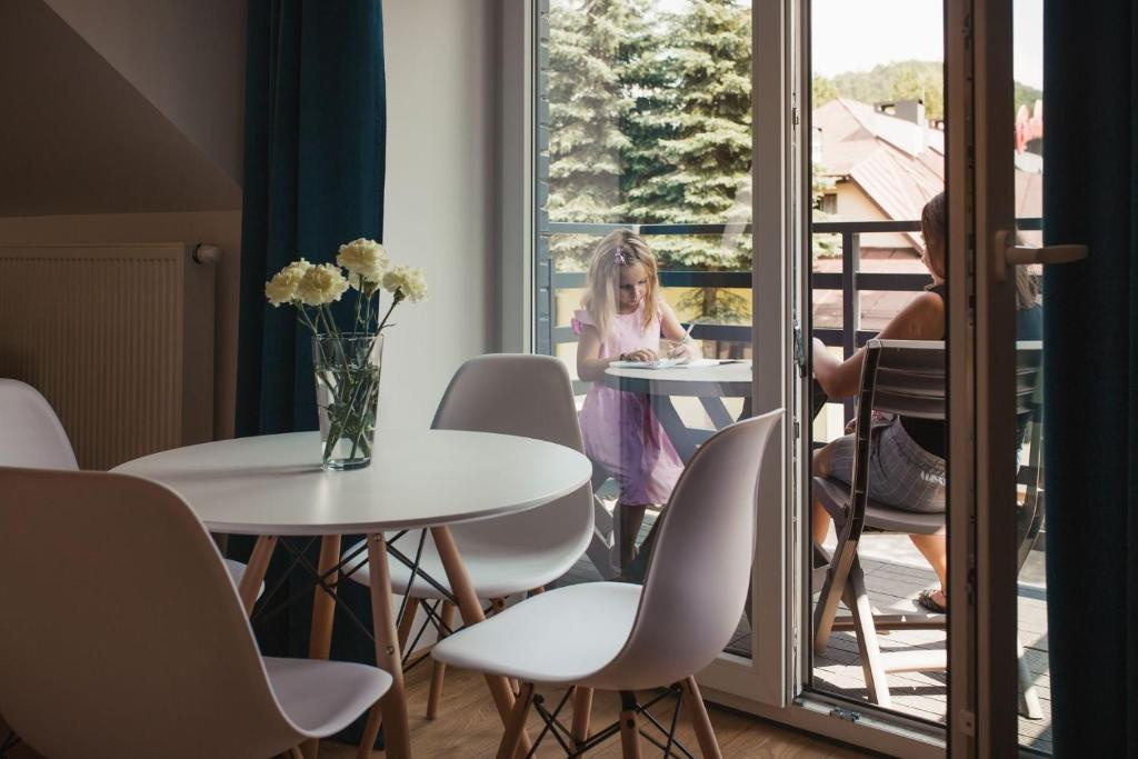 Apartamenty Szaron 250 m do kortów tenisowych i Bulwarów Wiślanych - Dream Apart