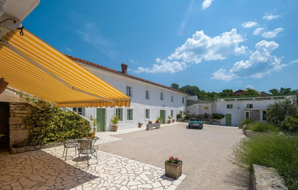 Awesome Home In Jadranovo