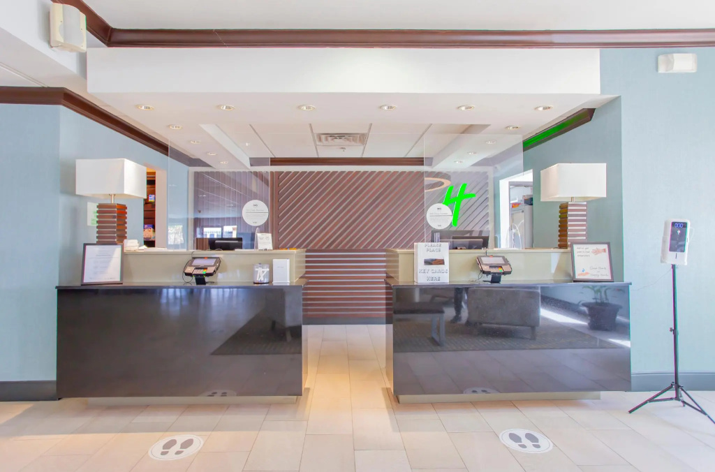 Holiday Inn & Suites Spring - The Woodlands