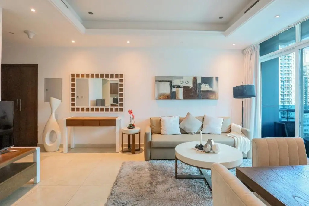HiGuests - Spacious 1BR in Dubai Marina With Amazing Views