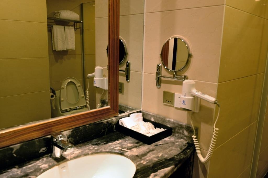 Hainan Biguiyuanzhichun Holiday Hotel
