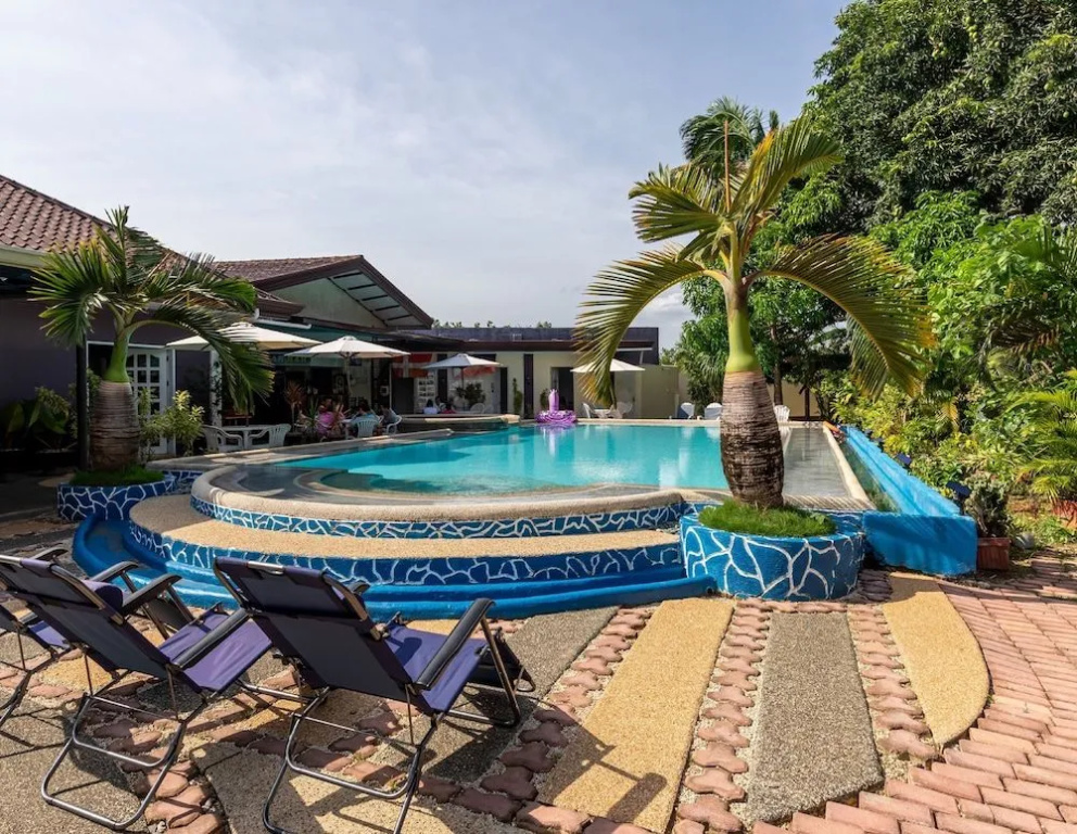 ZEN Rooms Ice Bear Inn Panglao
