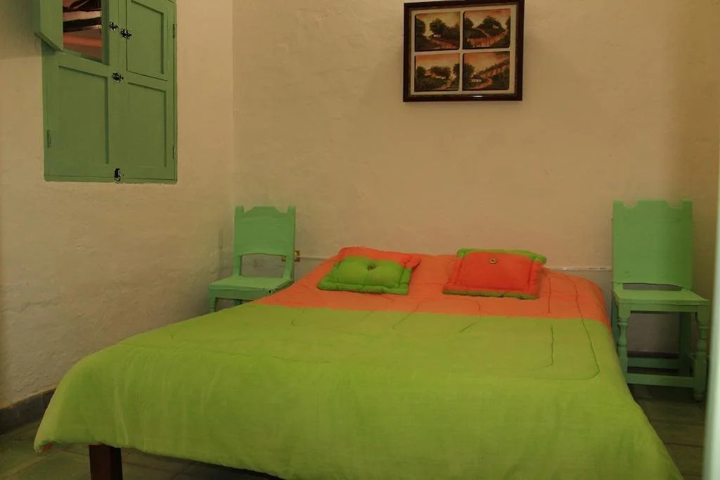 Color de Hormiga Hostel