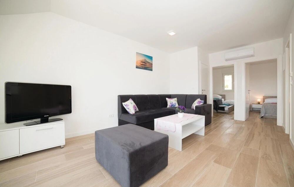 Nice Apartment in Trogir With 2 Bedrooms and Wifi