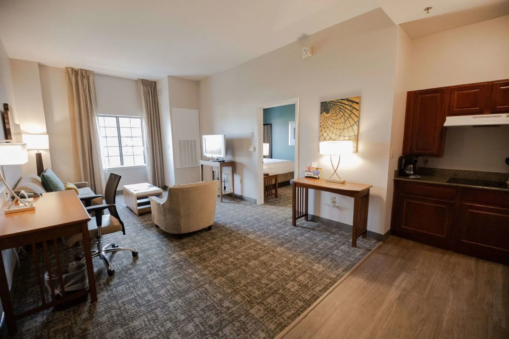 Sonesta ES Suites Chatsworth