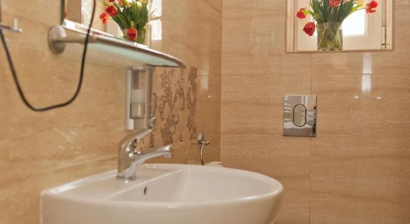 Villa Anna - Noclegi Rooms - FREE parking, taras, 1500m do Starówki