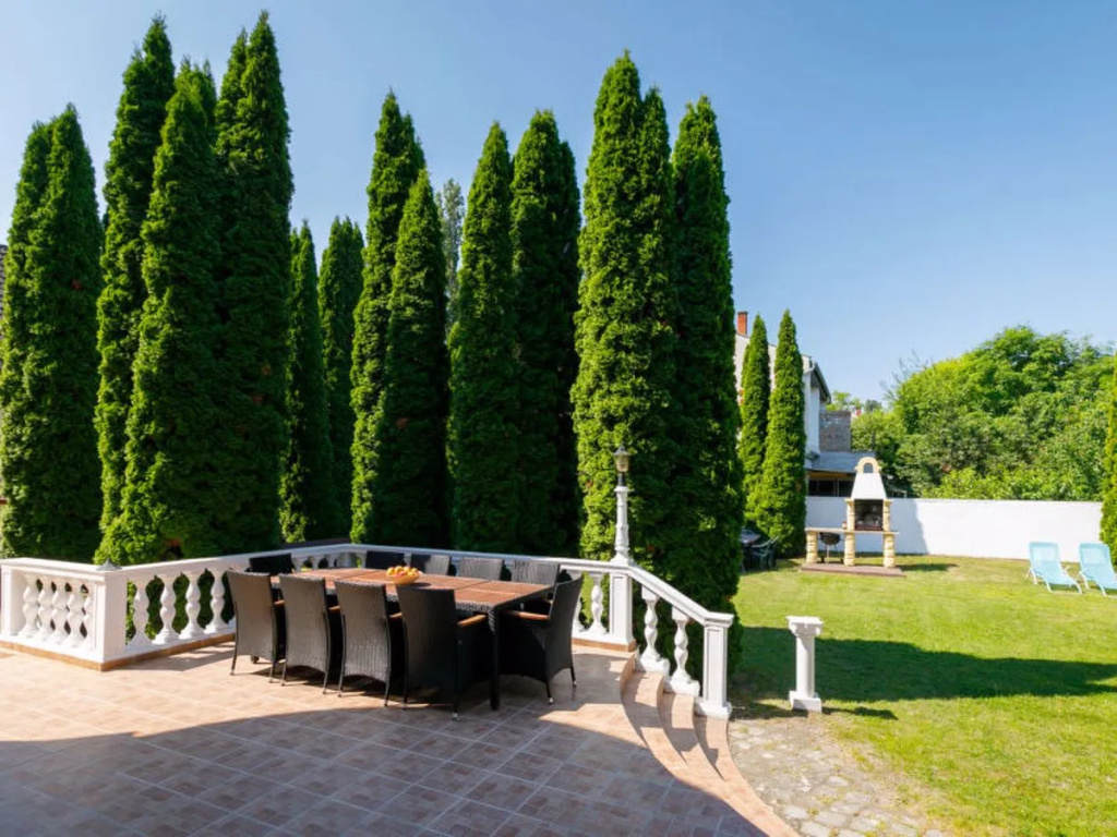 Villa Big Thuja by Interhome