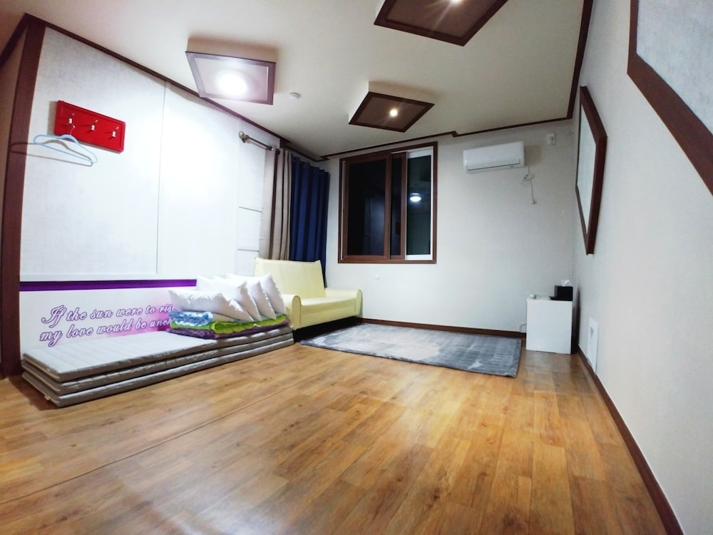 Kids & Family Hotel