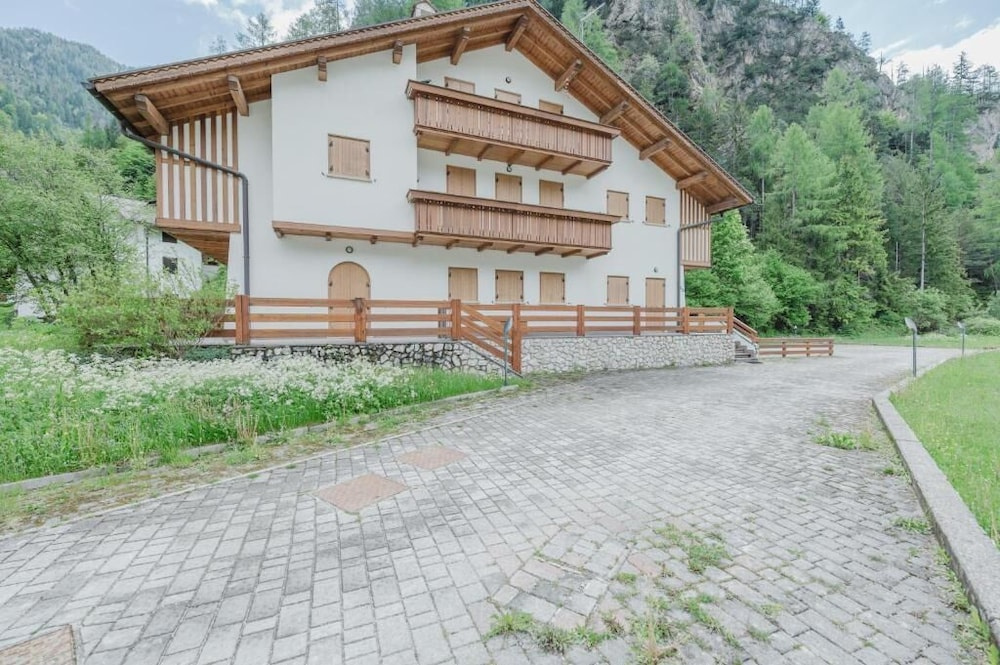 I Folli di Alleghe Apartment - Parking