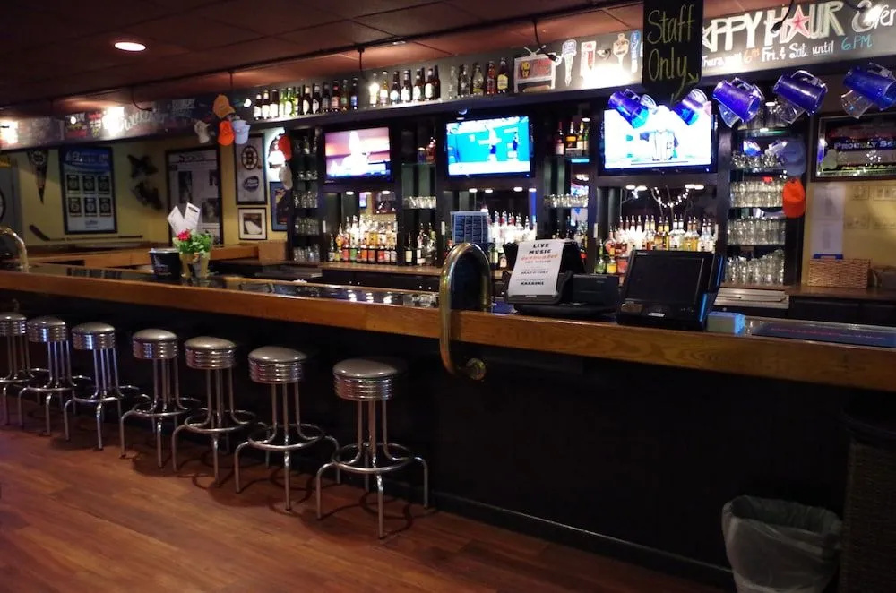 Shiretown Inn & Suites