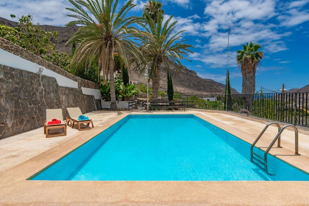 Casa de vacaciones con piscina compartida en Mogán I