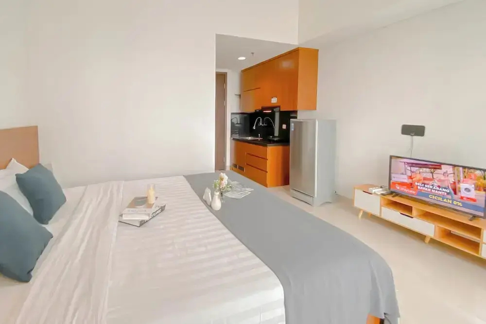 Strategic And Homey Studio At Lrt City Bekasi Apartment