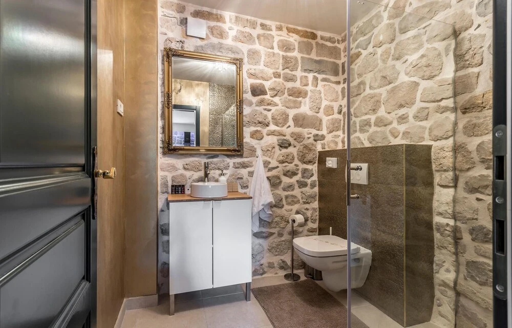Awesome Home in Solin With 3 Bedrooms, Wifi and Outdoor Swimming Pool