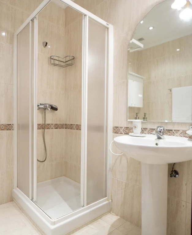 Volantin Apartment by Aston & Wolf