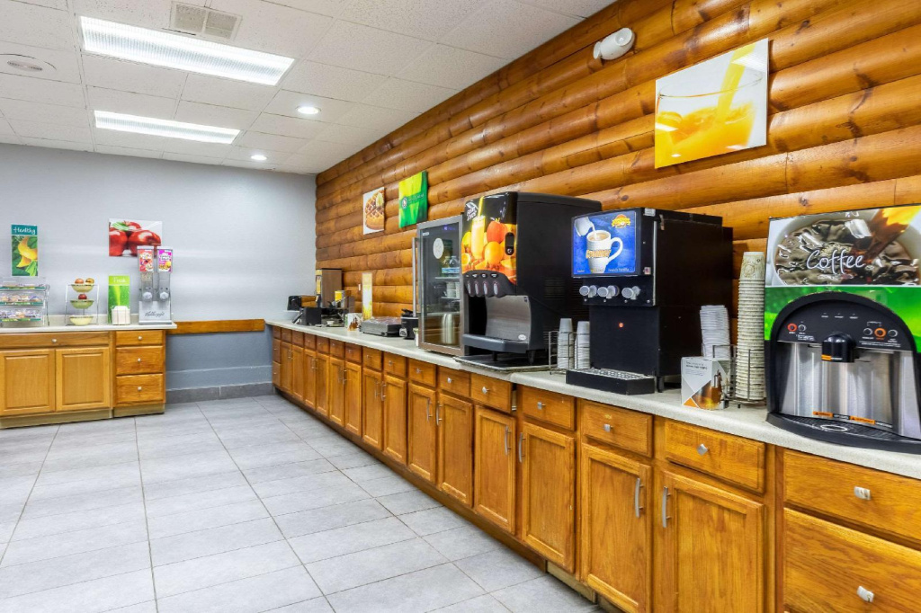 Holiday Inn Newport-I-40 Exit 435