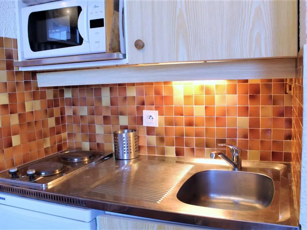 Appartement Risoul, 1 pièce, 4 personnes - FR-1-330-169
