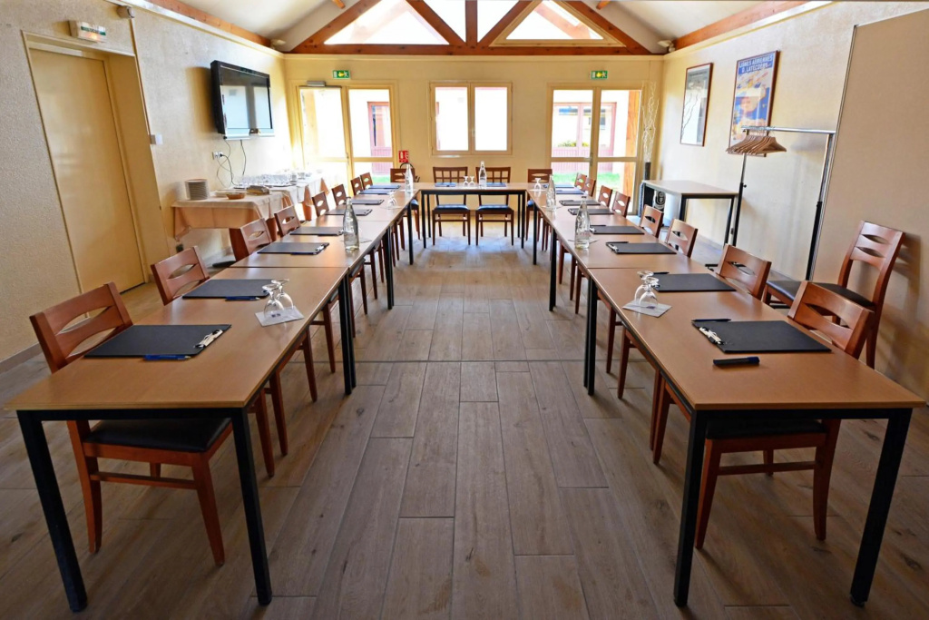 Logis - Hôtel & Restaurant des Lacs Paris Sud