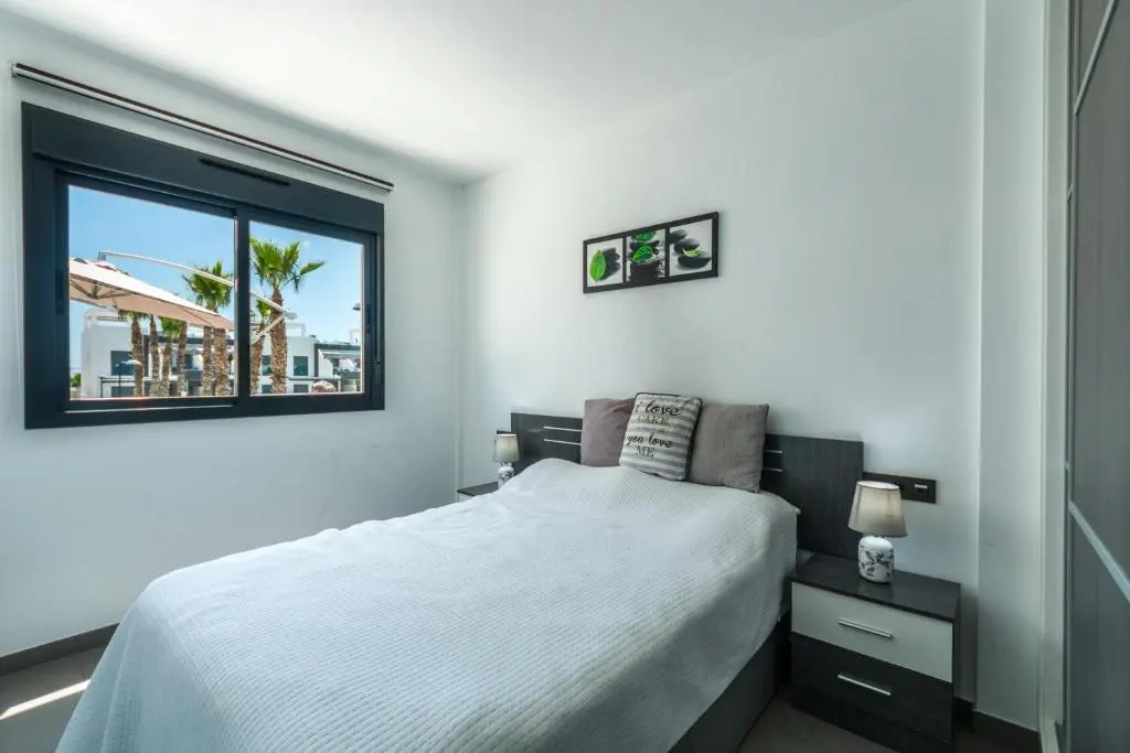 Oasis Beach F 3003