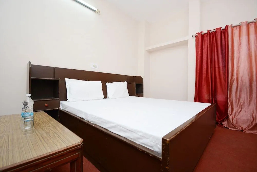 Oyo 37159 Hotel Tanveer