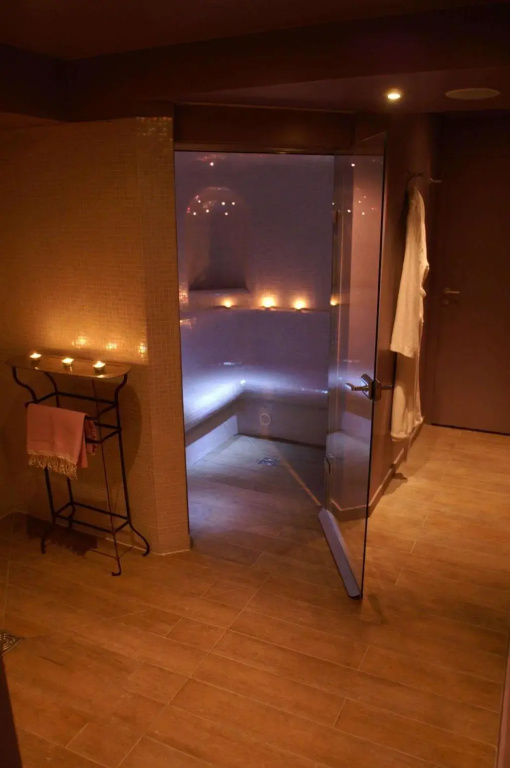 Hotel Le Six