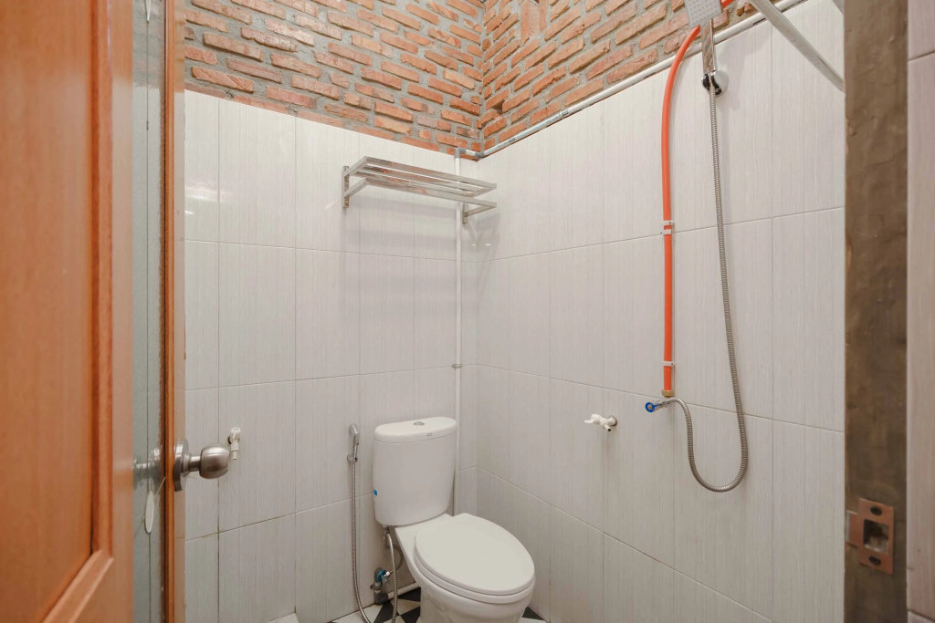 RedDoorz Syariah near Jalan Asahan Pematang Siantar